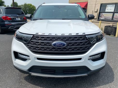 Used 2021 Ford Explorer XLT w/ Equipment Group 202A AWD/4WD image 8