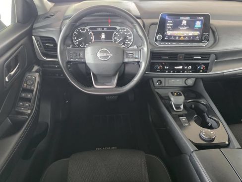 Used 2025 Nissan Rogue SV AWD/4WD image 8