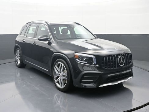 Used 2021 Mercedes-Benz GLB 35 AMG 4MATIC image 3