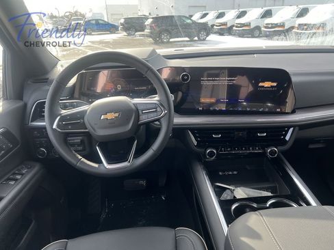 New 2026 Chevrolet Suburban Premier AWD/4WD image 5
