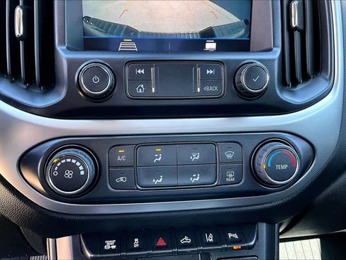 Used 2022 Chevrolet Colorado LT w/ Safety Package image 28