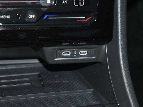 New 2026 Volkswagen Jetta SE image 12