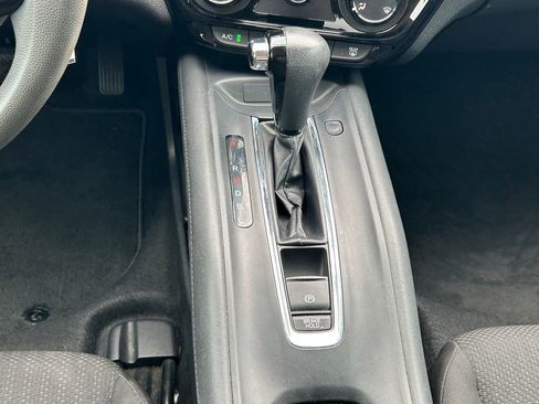 Used 2016 Honda HR-V LX image 19