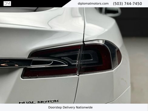 Used 2020 Tesla Model S Long Range Plus image 15