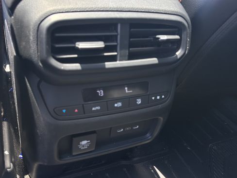 Certified 2024 Honda Pilot TrailSport image 14