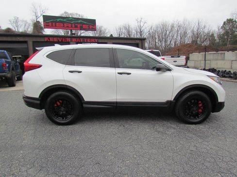 Used 2017 Honda CR-V LX image 8