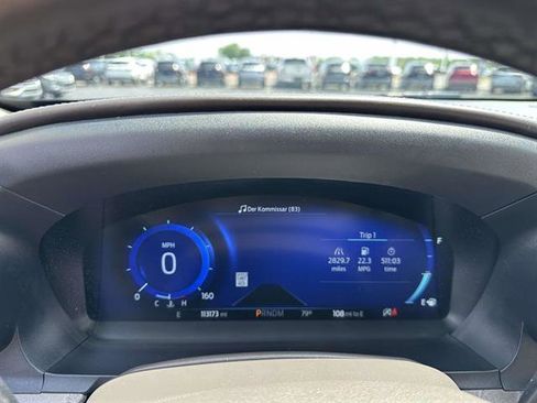 Used 2020 Ford Explorer Platinum w/ Premium Technology Package AWD/4WD image 18