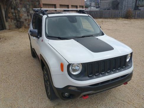 Used 2017 Jeep Renegade Trailhawk w/ Popular Equipment Group image 28