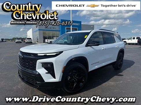 Used 2026 Chevrolet Traverse RS w/ LPO, Floor Liner Package AWD/4WD image 1