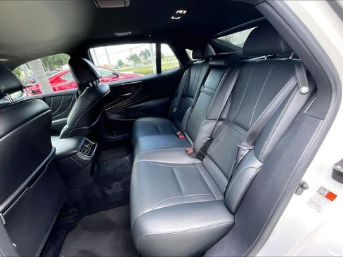 Used 2020 Lexus LS 500 w/ Accessory Package (Z2) RWD image 21