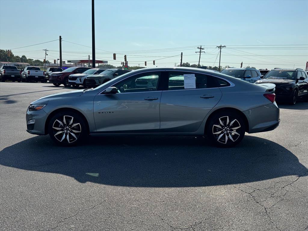 Used 2025 Chevrolet Malibu RS FWD image 6