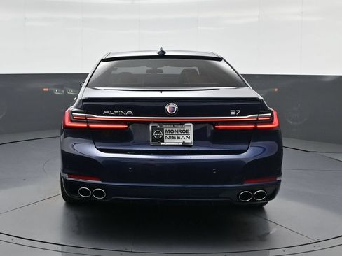 Used 2022 BMW ALPINA B7 xDrive AWD/4WD image 6
