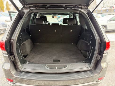 Used 2018 Jeep Grand Cherokee Altitude image 26