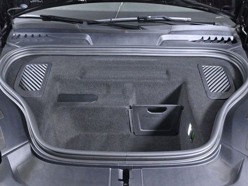 Certified 2025 Porsche Macan 4S Electric image 26