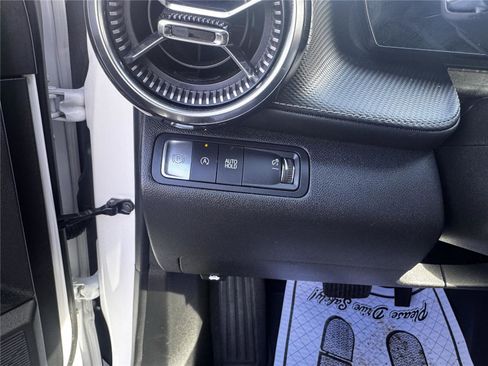 Used 2025 Chevrolet Equinox LT FWD image 15