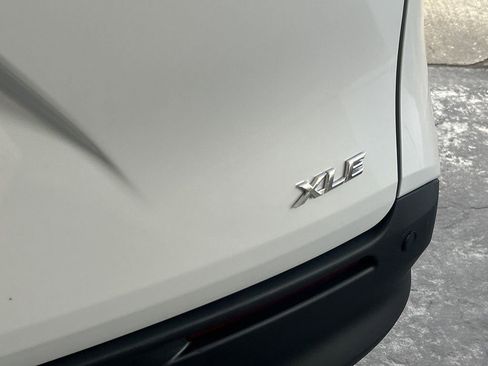 New 2026 Toyota Sienna XLE FWD image 39