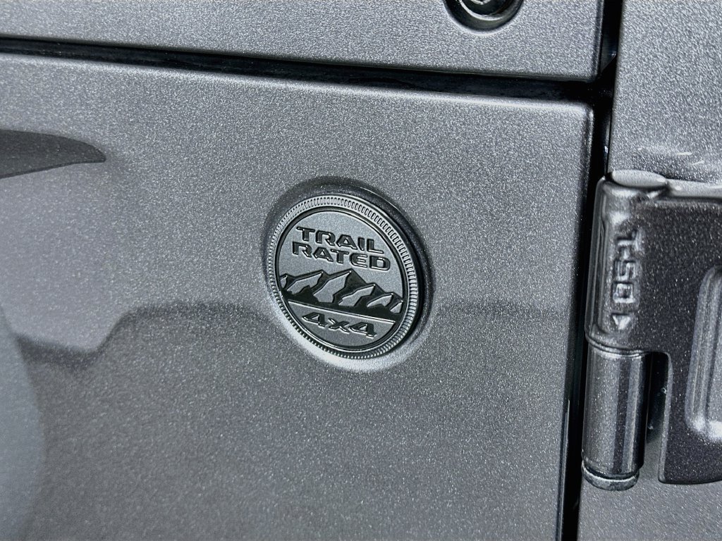 Used 2024 Jeep Gladiator Sport AWD/4WD image 27