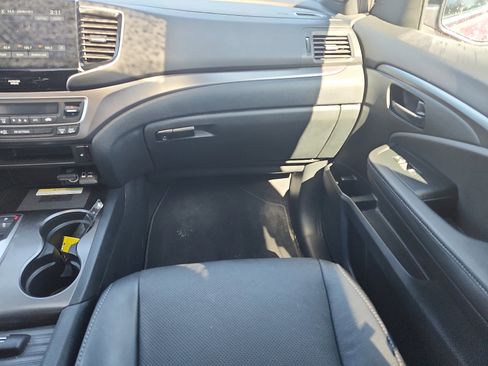 Used 2023 Honda Passport EX-L image 11