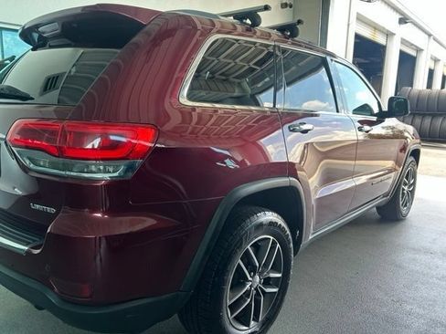 Used 2017 Jeep Grand Cherokee Limited RWD image 10