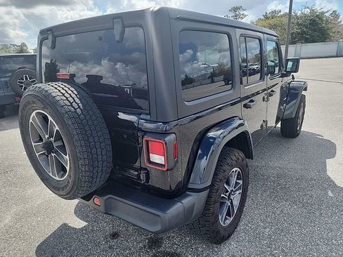 Used 2023 Jeep Wrangler Sahara image 6