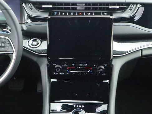 Used 2022 Jeep Grand Cherokee Trailhawk w/ Advanced Protech Group II image 14