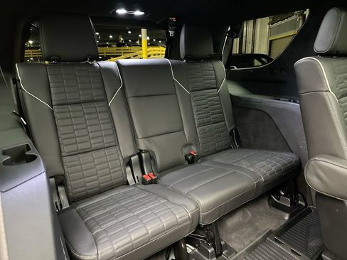 Used 2024 Cadillac Escalade Sport Platinum AWD/4WD image 21