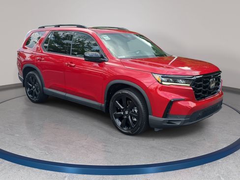 Used 2025 Honda Pilot Black Edition image 3