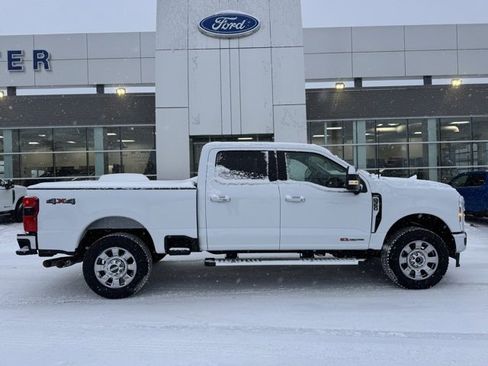 Certified 2026 Ford F350 Lariat w/ Chrome Package image 36