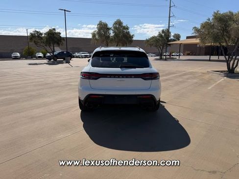 Used 2023 Porsche Macan AWD/4WD image 4
