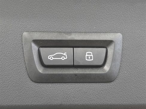 Certified 2025 BMW X3 xDrive30i w/ Convenience Package image 26