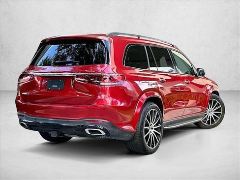 Used 2022 Mercedes-Benz GLS 450 4MATIC image 2