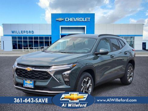 New 2026 Chevrolet Trax LT FWD image 1