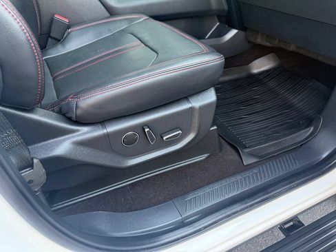 Used 2023 Ford Expedition Limited RWD image 46