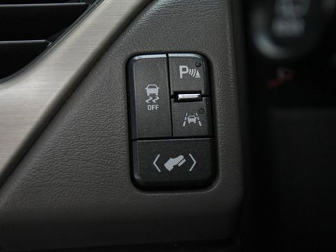 Used 2016 GMC Yukon XL Denali w/ Open Road Package image 23