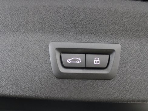 Used 2024 BMW X4 M40i w/ Premium Package image 21