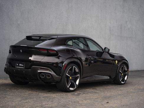 Certified 2024 Ferrari Purosangue image 5