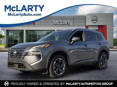 Used 2024 Nissan Rogue SV w/ SV Premium Package AWD/4WD image 1