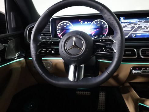 Used 2026 Mercedes-Benz GLS 580 4MATIC image 58