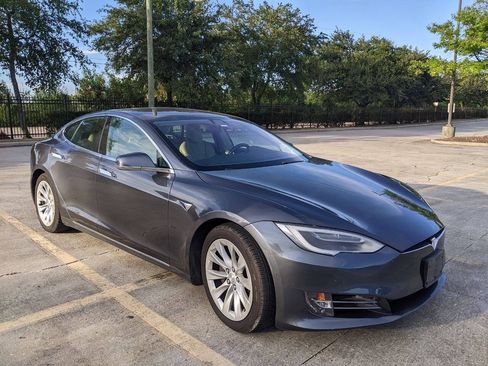 Used 2017 Tesla Model S 100D AWD/4WD image 4