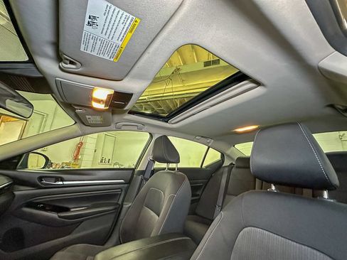 Used 2021 Nissan Altima 2.5 SV w/ SV Premium Package AWD/4WD image 22