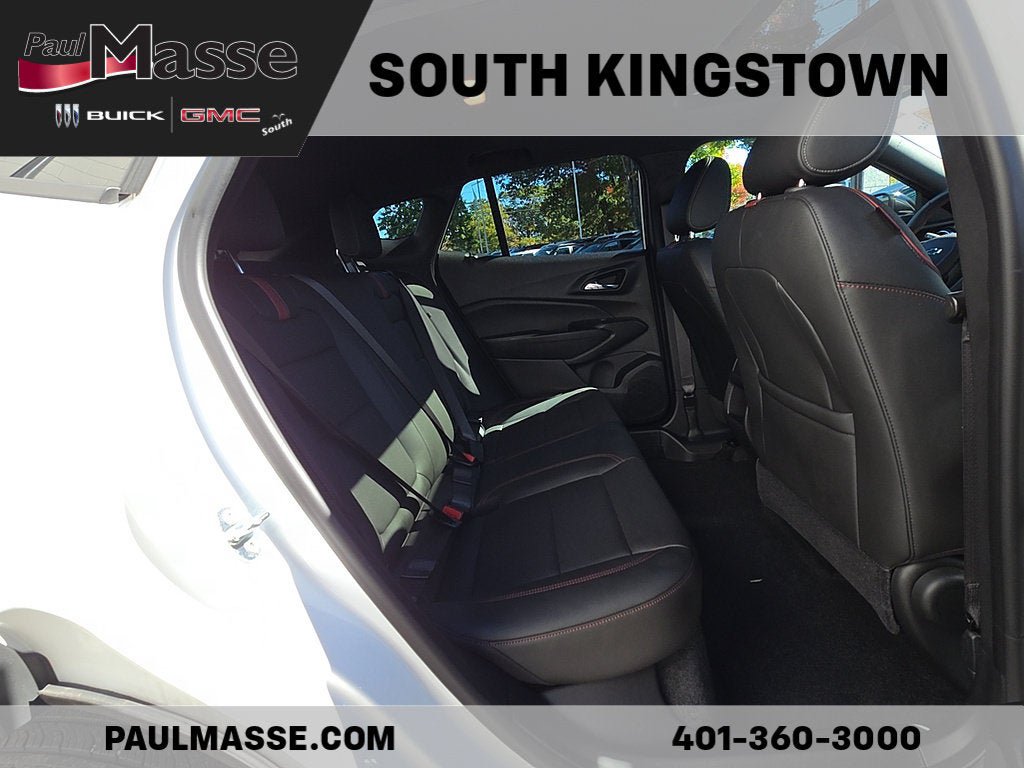 Used 2024 Chevrolet Trax RS w/ Sunroof Package FWD image 27