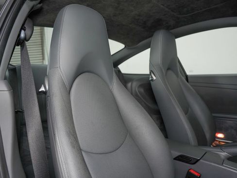 Used 2009 Porsche 911 Carrera RWD image 26