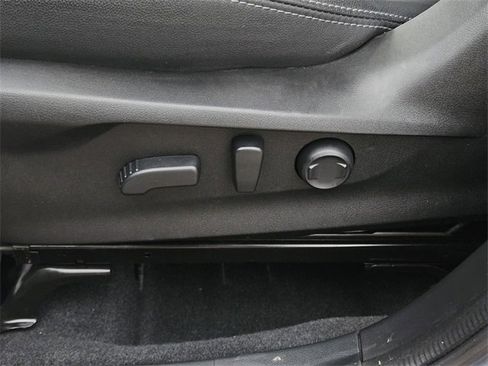 Used 2023 Subaru Forester Premium image 29