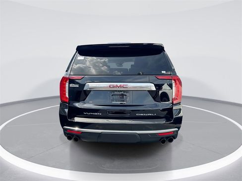 Used 2021 GMC Yukon Denali w/ Denali Premium Package image 7