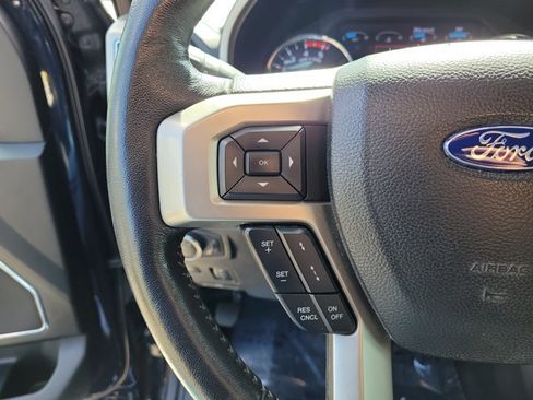 Used 2021 Ford F250 Lariat w/ Lariat Ultimate Package AWD/4WD image 21
