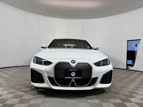 Used 2026 BMW i4 xDrive40i w/ M Sport Package AWD/4WD image 2