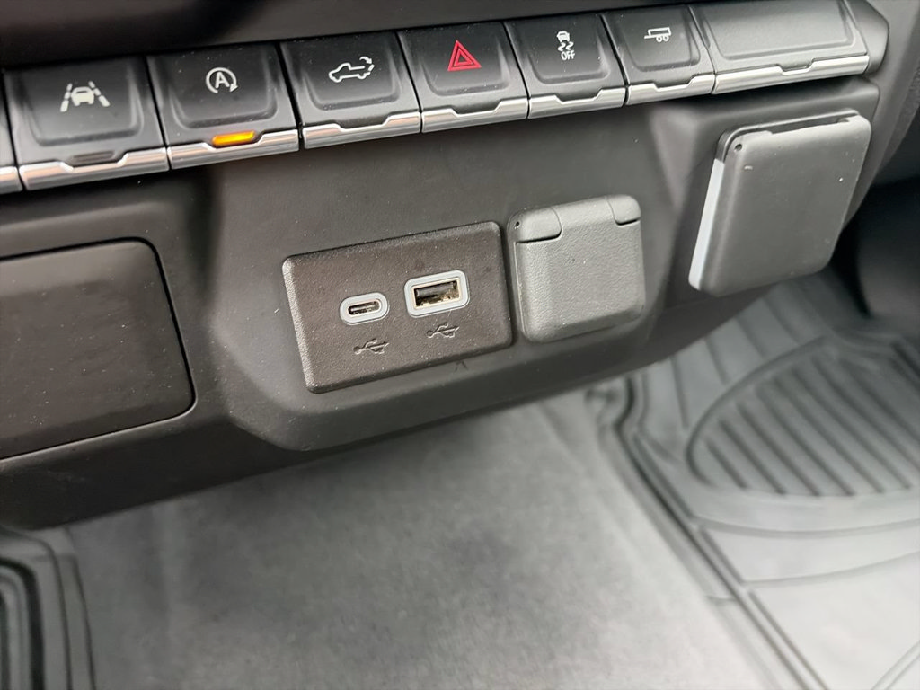Used 2024 Chevrolet Silverado 1500 Custom RWD image 20