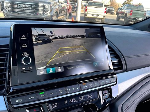 Used 2025 Honda Odyssey Sport-L image 23