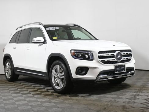 Certified 2022 Mercedes-Benz GLB 250 4MATIC image 9