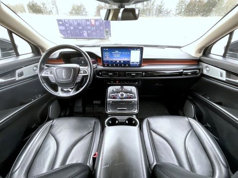 Certified 2023 Lincoln Nautilus Reserve w/ Equipment Group 202A image 15